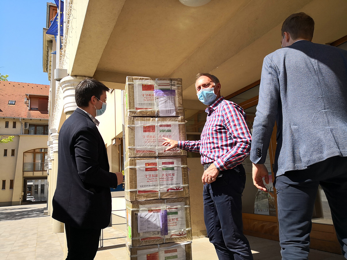 ado05