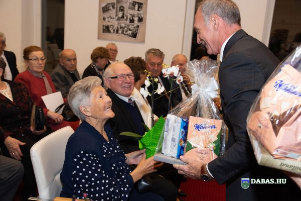 Az 50-55-60-65 éves házassági évfordulósok köszöntése