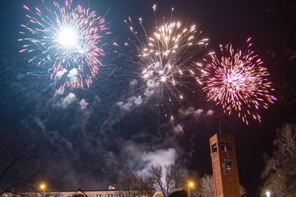 Újévi tűzijáték