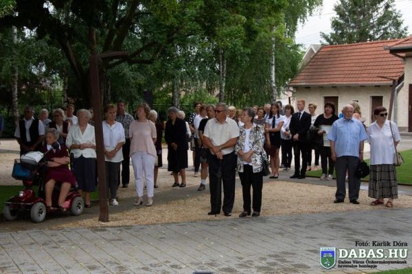 135 éve született az első világháború magyar lantosa