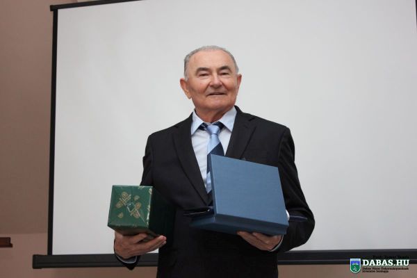 Orvosnagyságaink Emlékezete - az egészségügyi dolgozókat köszöntöttük