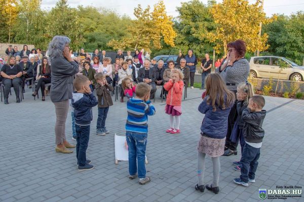 Dabasi-szőlősi Egészségház átadó ünnepsége