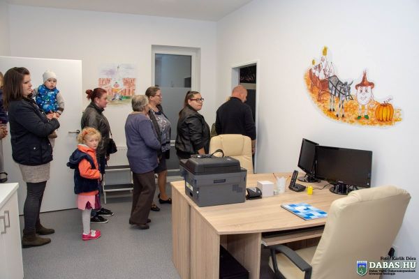 Dabasi-szőlősi Egészségház átadó ünnepsége