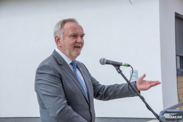 Gólyafészek bölcsőde átadója