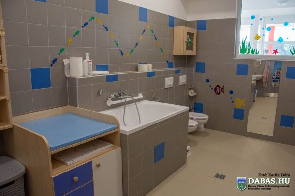 BEFEJEZŐDÖTT DABASON AZ ÚJ BÖLCSŐDE ÉPÍTÉSE