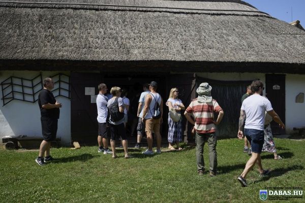 Szomszédolás Köztisztviselők Napján