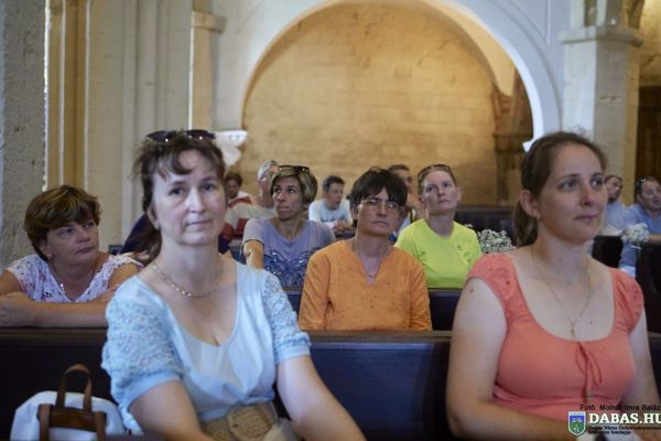 Szomszédolás Köztisztviselők Napján