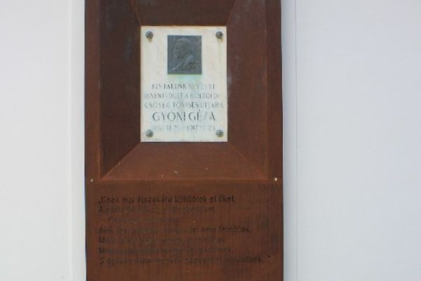 Gyóni Géza Emlékszoba