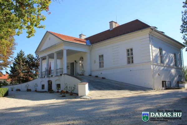 Halász Móricz-kúria Közösségi Színtér