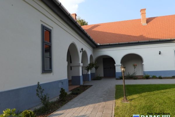 Értéktár ( Gombay-Dinnyés-kúria)