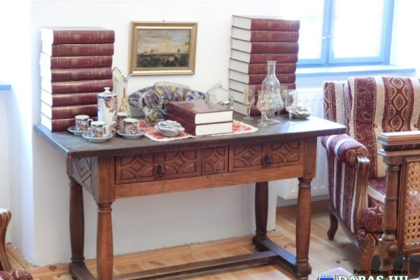 Értéktár ( Gombay-Dinnyés-kúria)