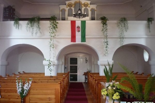 Dabasi Református Egyházközség temploma