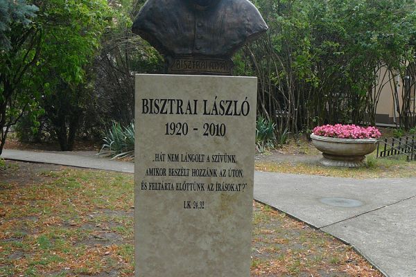 A Gyóni Szent Péter Római Katolikus Templom