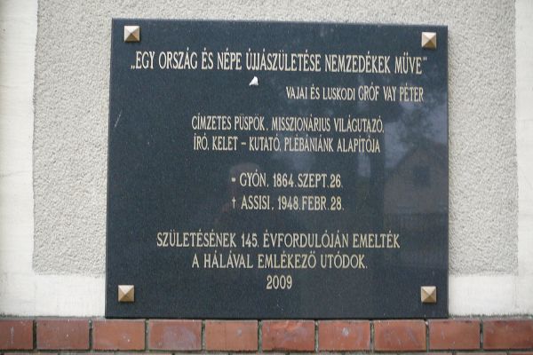 A Gyóni Szent Péter Római Katolikus Templom