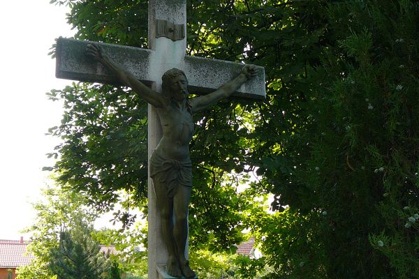 Útmenti keresztjeink