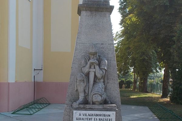 Sári község első világháborús emlékműve