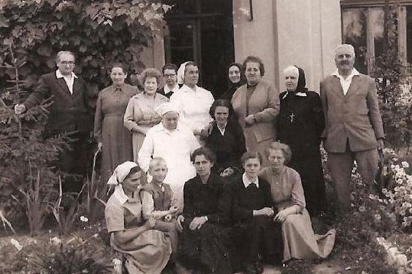 A gyóni apáca-temetők helyi védetté nyilvánítása