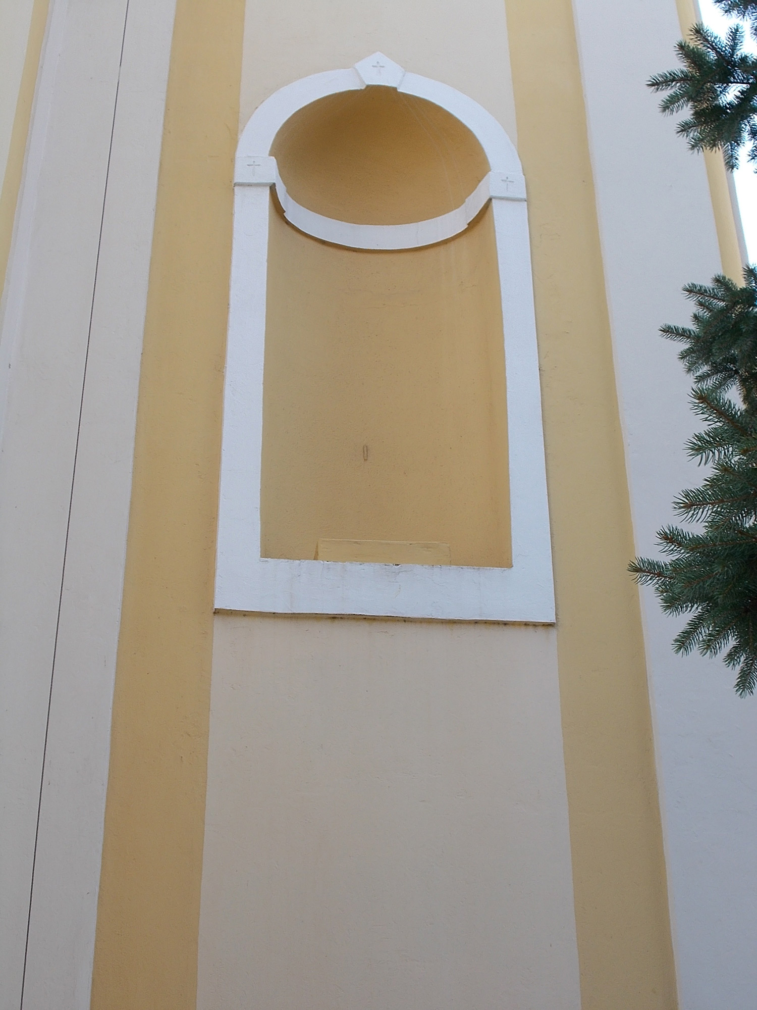 Mária Mennybemenetele Templom Dabas-Sári